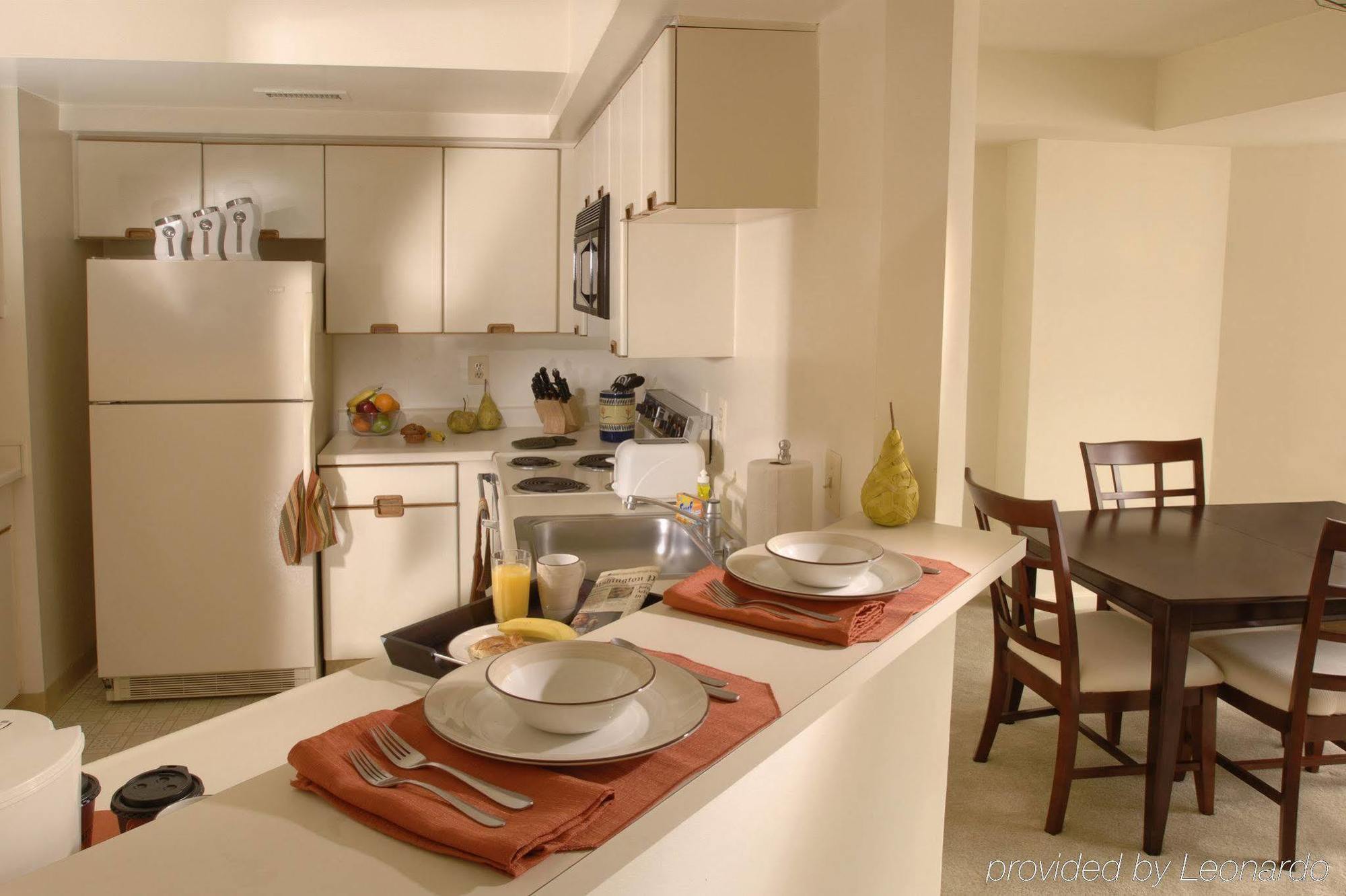 Oakwood Crystal City Άρλινγκτον Εξωτερικό φωτογραφία